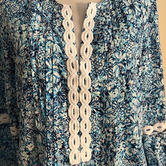 Lilly Pulitzer Blue & White Floral Print Peasant Style Blouse Top Size Small - Picture 11 of 14